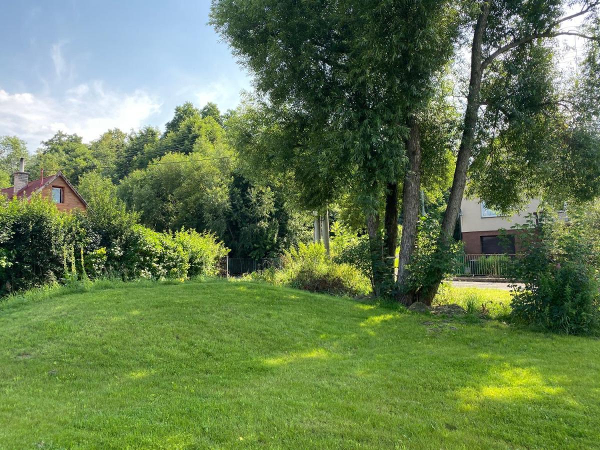 Вілла Bungalov V Beskydech Френштат-под-Радгоштєм Екстер'єр фото